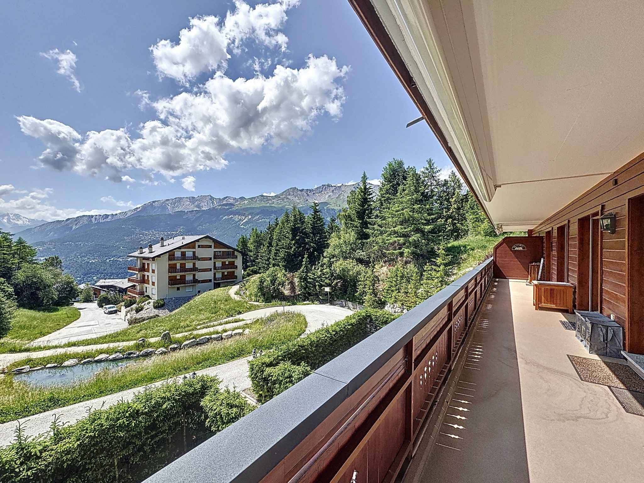 EXCLUSIVITE - Bel appartement de 4.5 pièces avec vue