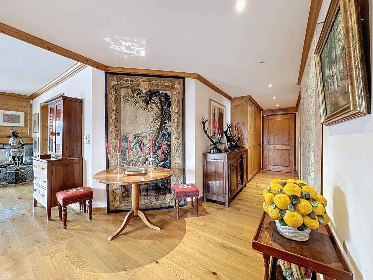 SPLENDIDE APPARTEMENT DE 5.5 PCES AVEC VUE PANORAMIQUE SUR LES ALPES À DEUX PAS DU CENTRE