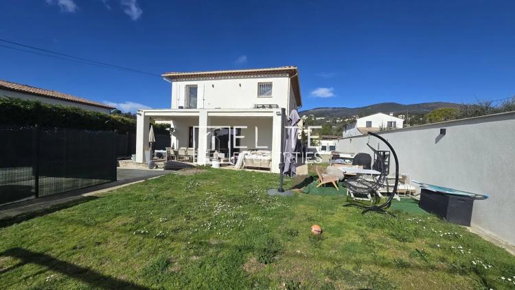 MAISON 7 PIÈCES DE 255 m² – GRASSE