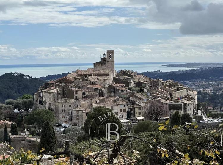 Saint-Paul-de-Vence – Propriété de charme avec vue panoramique au cœur d’un domaine sécurisé