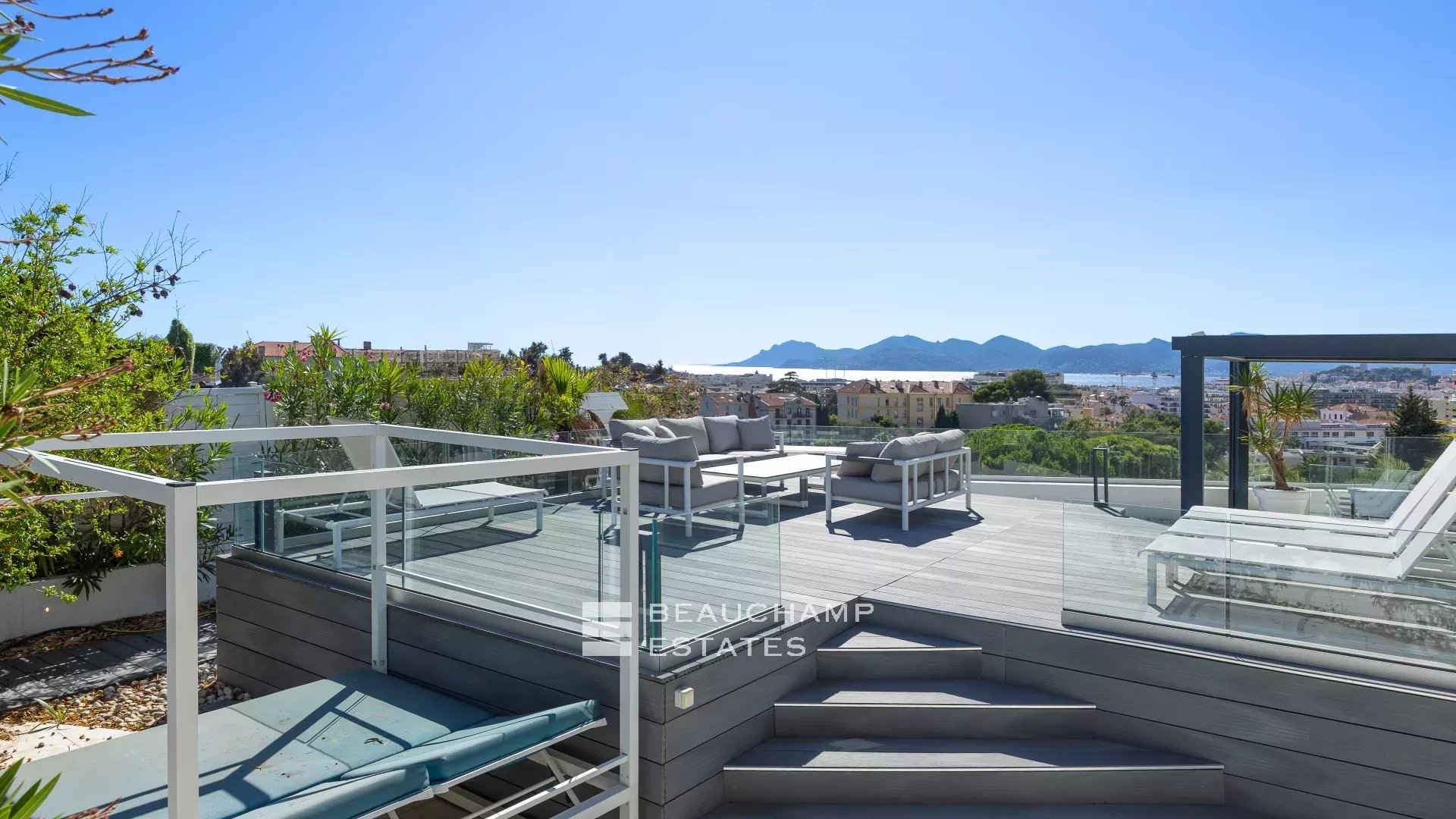 Penthouse avec vue mer panoramique