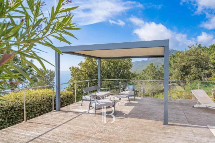 THÉOULE - VILLA FAMILIALE AVEC VUE MER PANORAMIQUE