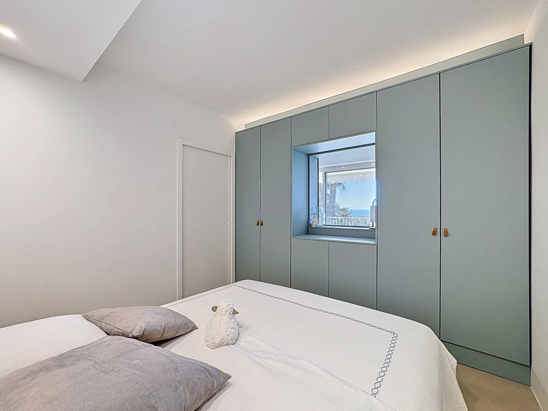 VENTE 2P VUE MER PANORAMIQUE - CANNES CALIFORNIE
