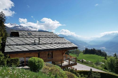 RARE - MAGNIFIQUE CHALET DE 5 CHAMBRES AVEC VUE PANORAMIQUE