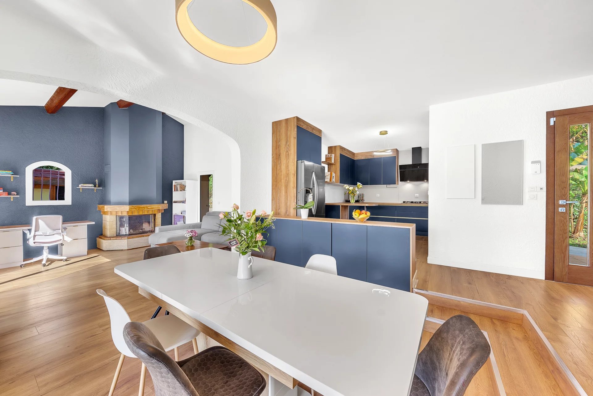 LA ROQUETTE-SUR-SIAGNE – Havre de Paix Provençal avec Piscine & Prestations d'Exception