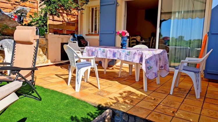 ACHAT SAINT RAPHAEL  Proche des plages d'Agay, dans domaine sécurisé avec golf, tennis