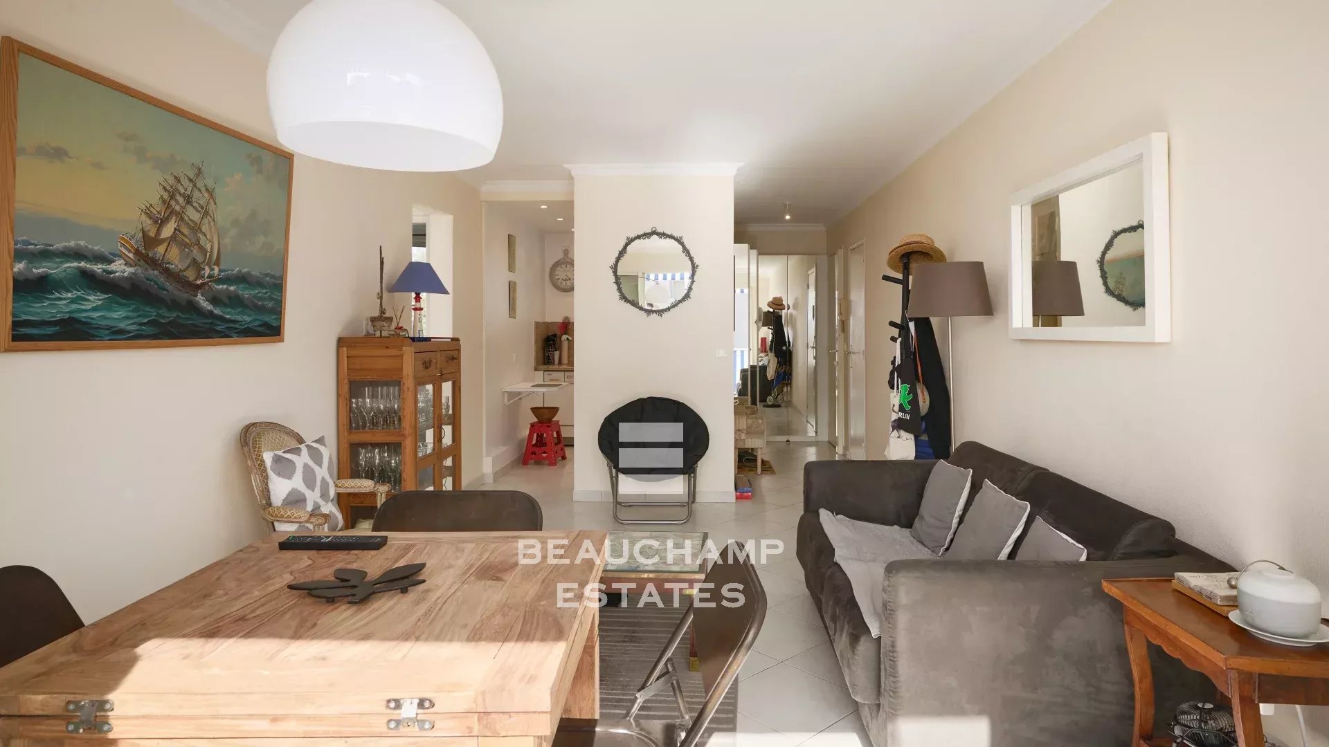 Exclusivité - Appartement 3 pièces avec vue mer - Cannes Stanislas