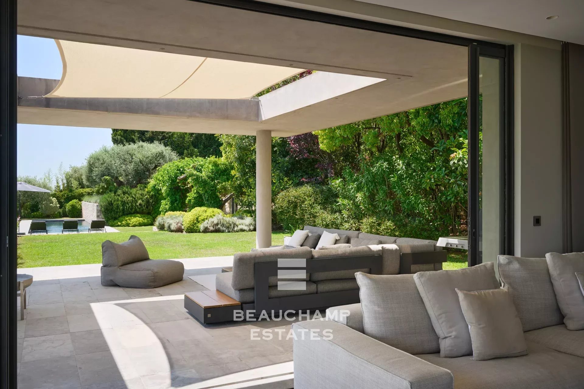 Exclusivité - Montauroux – Villa contemporaine avec vue panoramique