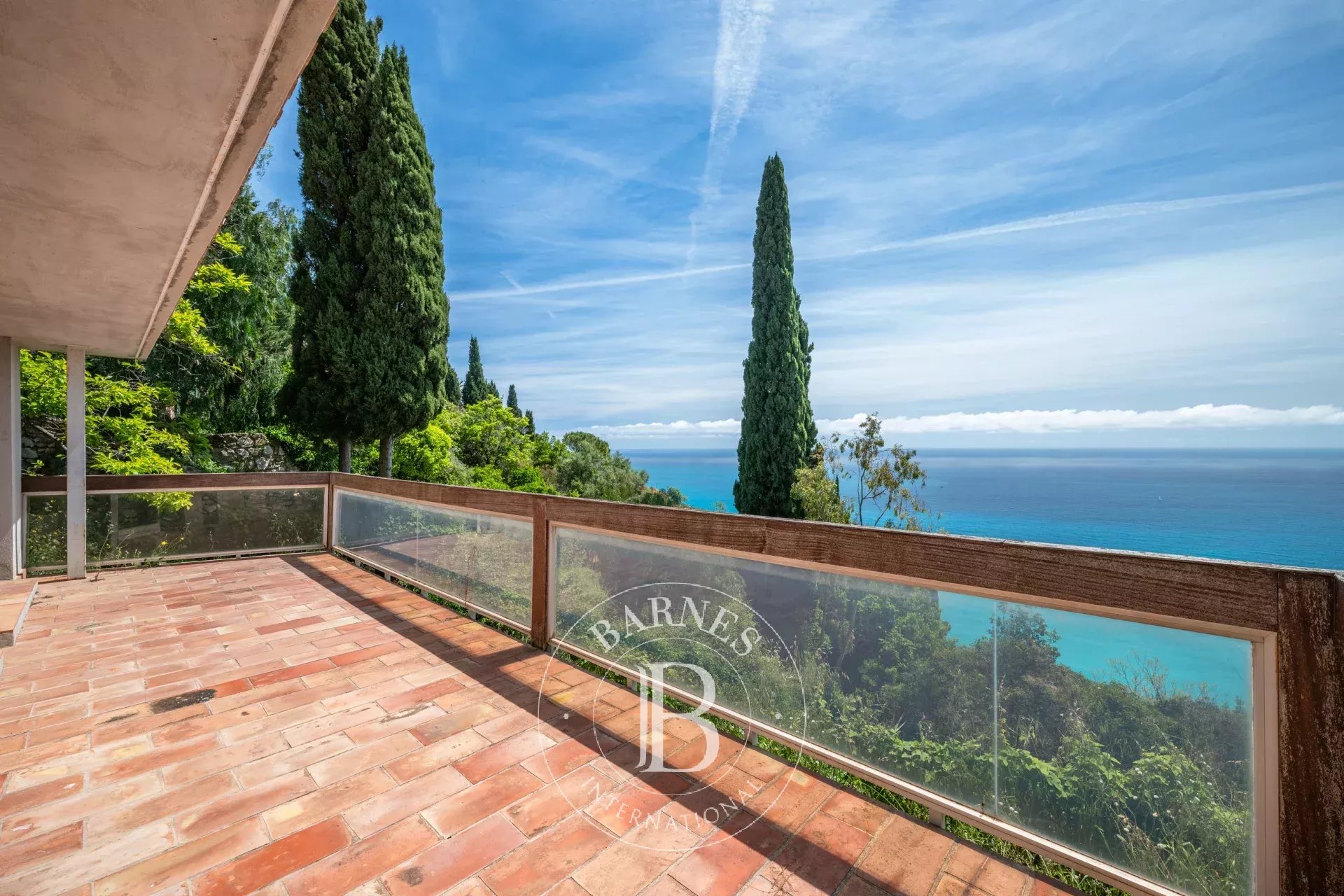 ROQUEBRUNE-CAP-MARTIN - VILLA D'ARCHITECTE - VUE MER PANORAMIQUE