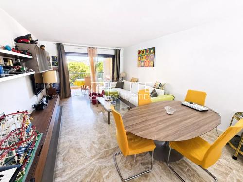 APPARTEMENT 3 PIÈCES DE 67m² + PARKING ET CAVE – LE CANNET