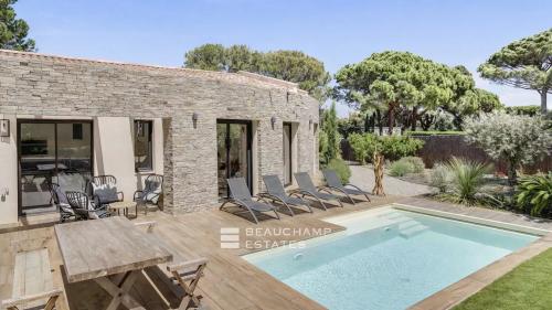 Villa moderne proche de la plage des Salins, dans un domaine privé et sécurisé