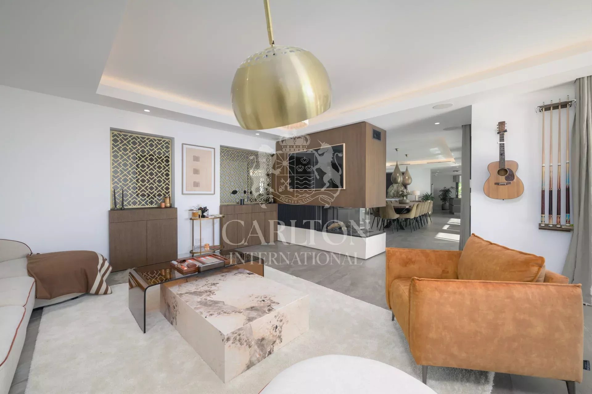 Villa contemporaine d’exception avec vue sur mer et deux piscines – Aux portes de Monaco