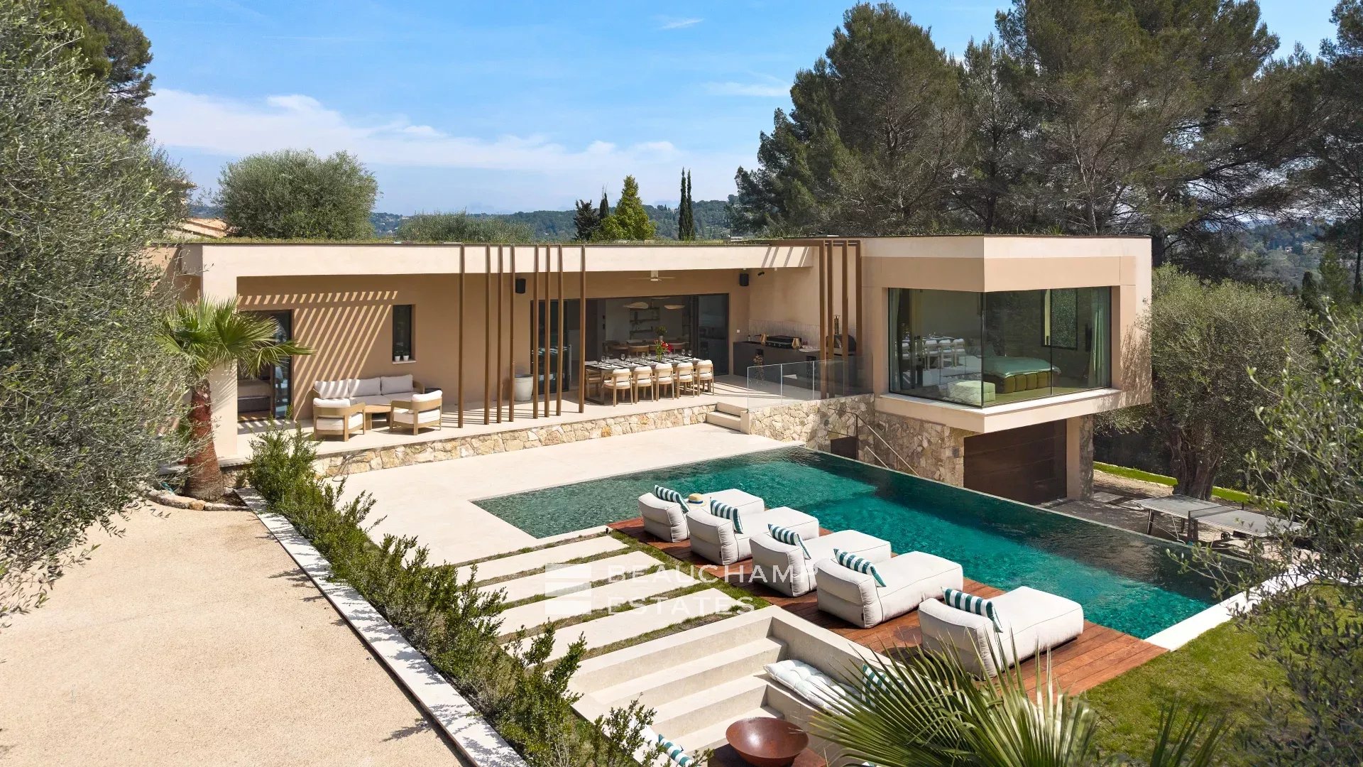 Villa contemporaine de 5 chambres proche de Mougins