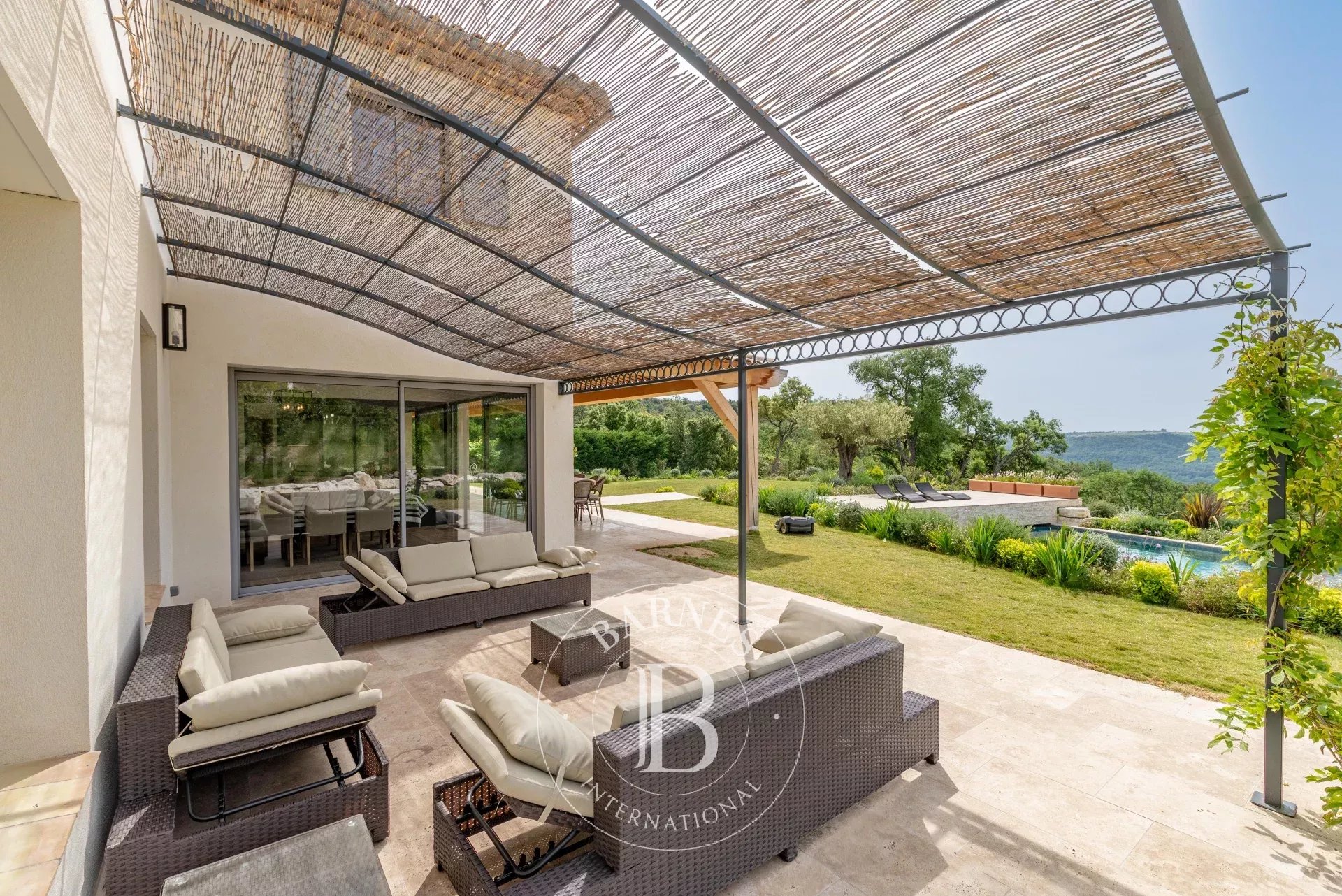 Roquefort-les-Pins - Vue panoramique mer et collines - Magnifique villa familiale neuve