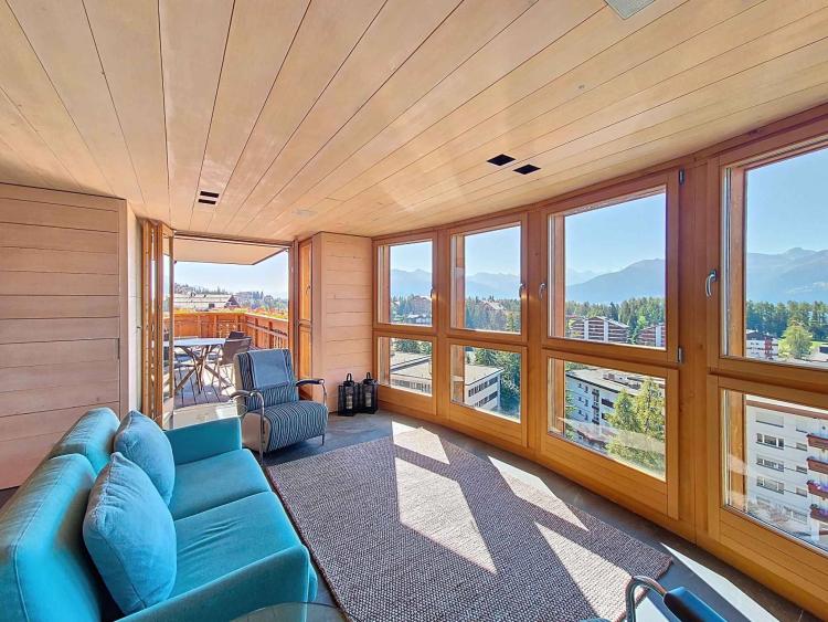 EXCLUSIVITÉ - Superbe 5.5 pièces avec vue panoramique et studio indépendant