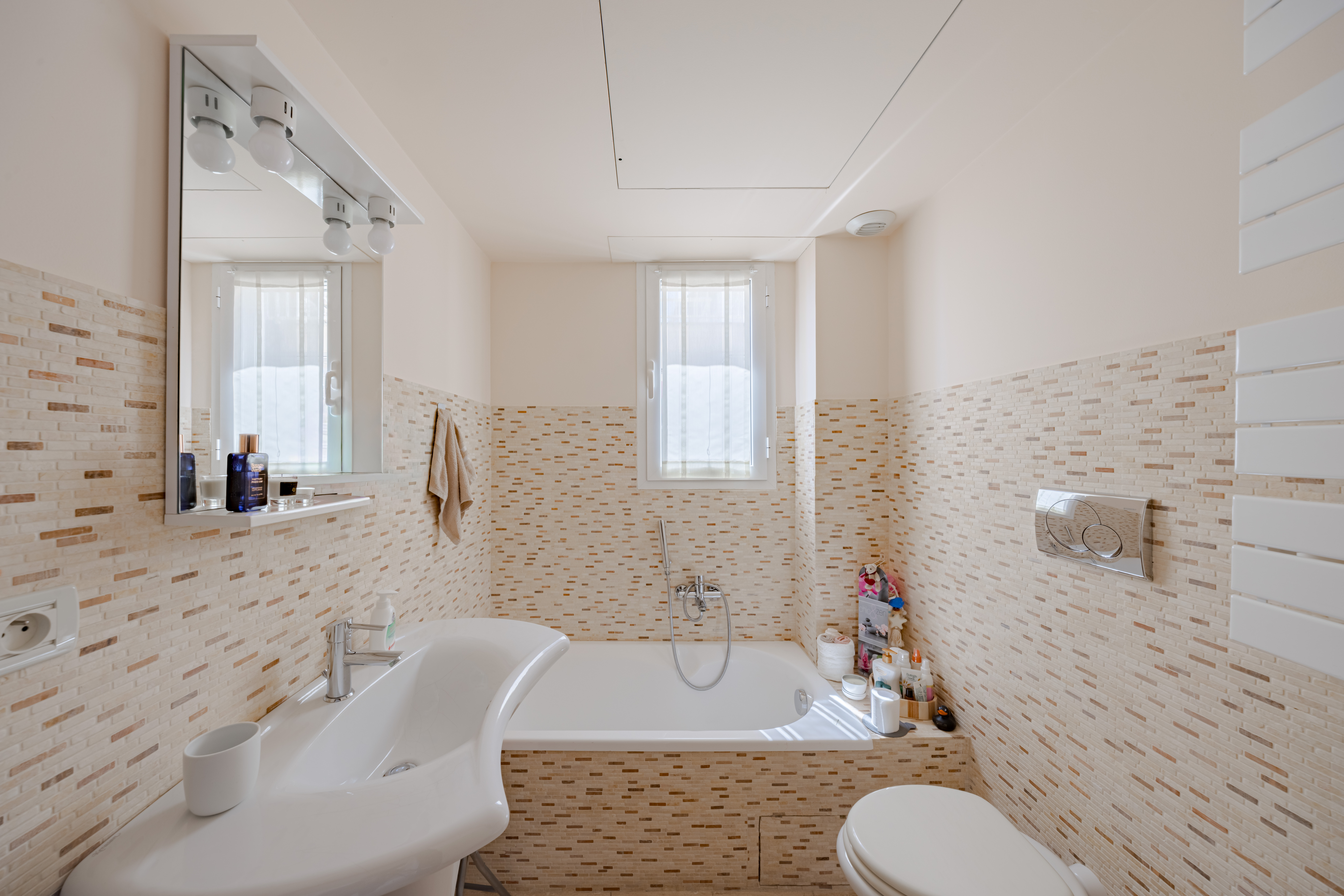 UNIQUE 3 CHAMBRES AVEC VUE MER PROCHE DE MONACO