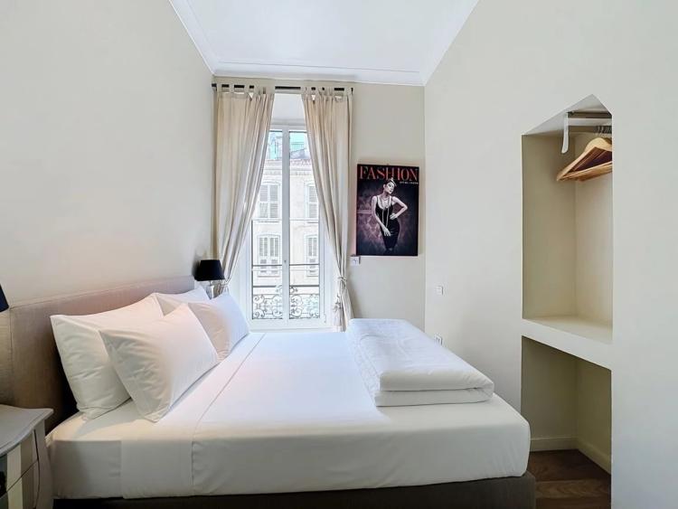 CANNES FORVILLE PALAIS 4P - BALCON VUE MER