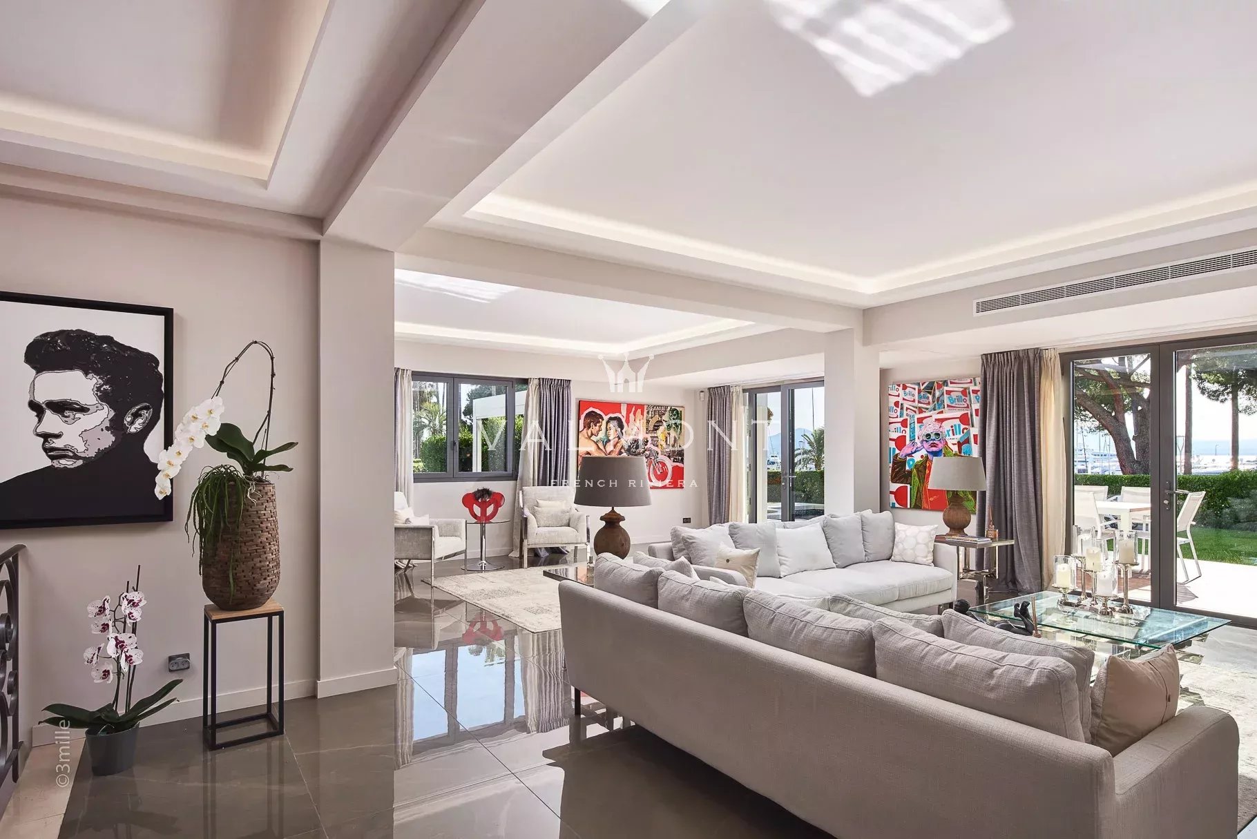 Magnifique villa en front de mer à Cannes