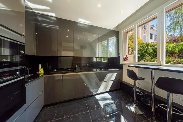 CANNES STANISLAS MAISON DE CARACTERE 6P JARDIN VUE MER GARAGE