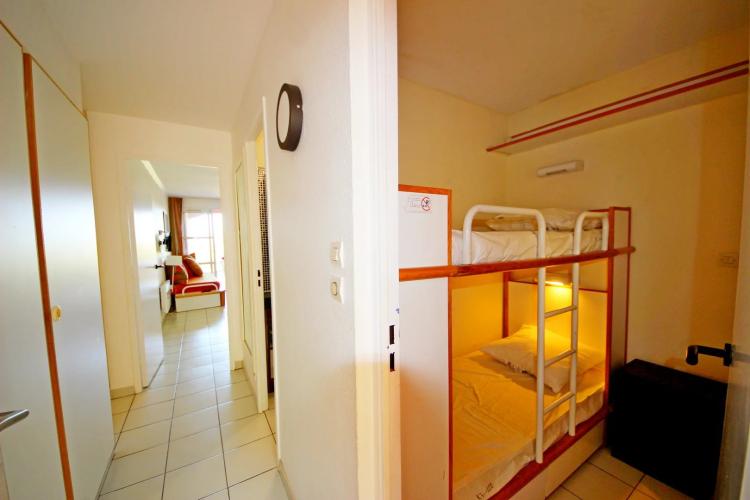 AGAY CAP ESTEREL LE HAMEAU 3 PIECES PREMIER ETAGE. ACCES FACILE. PARKING