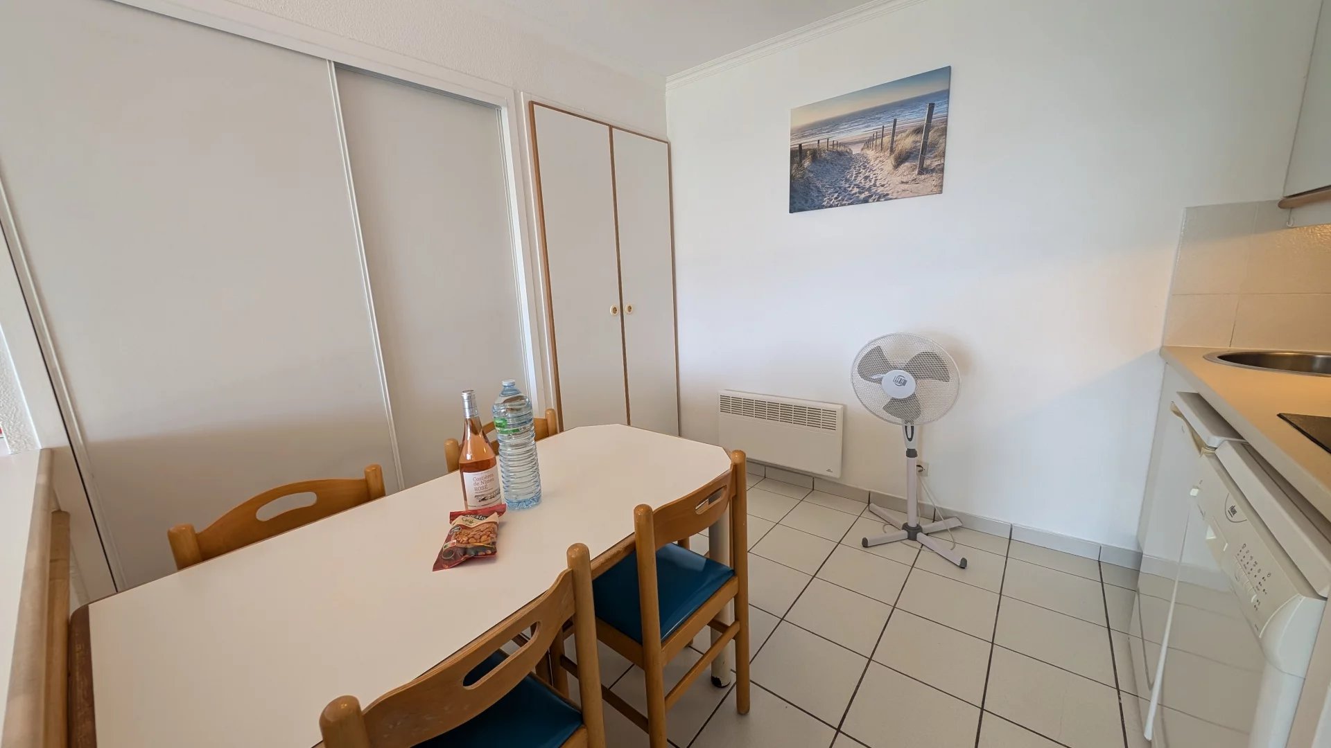 Sous offre AGAY CAP ESTEREL APPARTEMENT DEUX PIECES AVEC TERRASSE ET JARDIN EXPO SUD VUE MER. PARKING