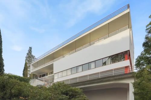 Villa Kenwin — Eine Bauhaus-Ikone am Ufer des Genfersees