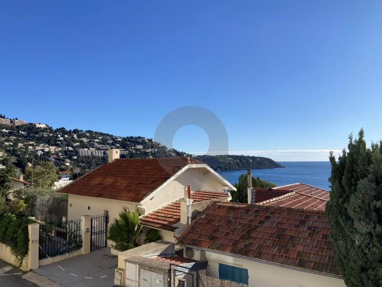 ROQUEBRUNE SECTEUR CABBE - STUDIO TERRASSE VUE MER - PISCINE