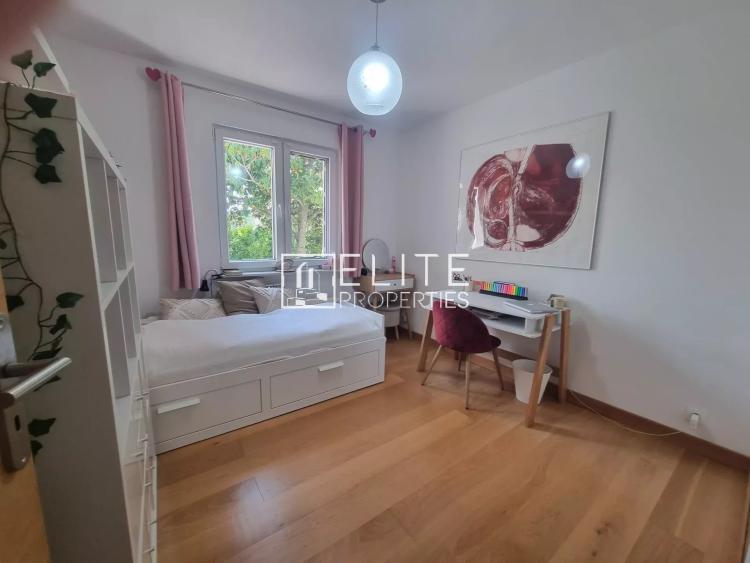 À VENDRE – Maison 5 pièces de plain-pied avec piscine – secteur calme et recherché