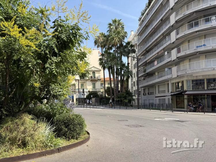 Nice France / Grosso : local à vendre