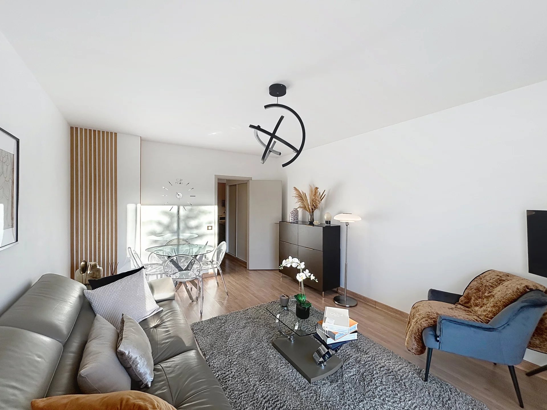 STUDIO CANNES MONTFLEURY AVEC PARKING & CAVE