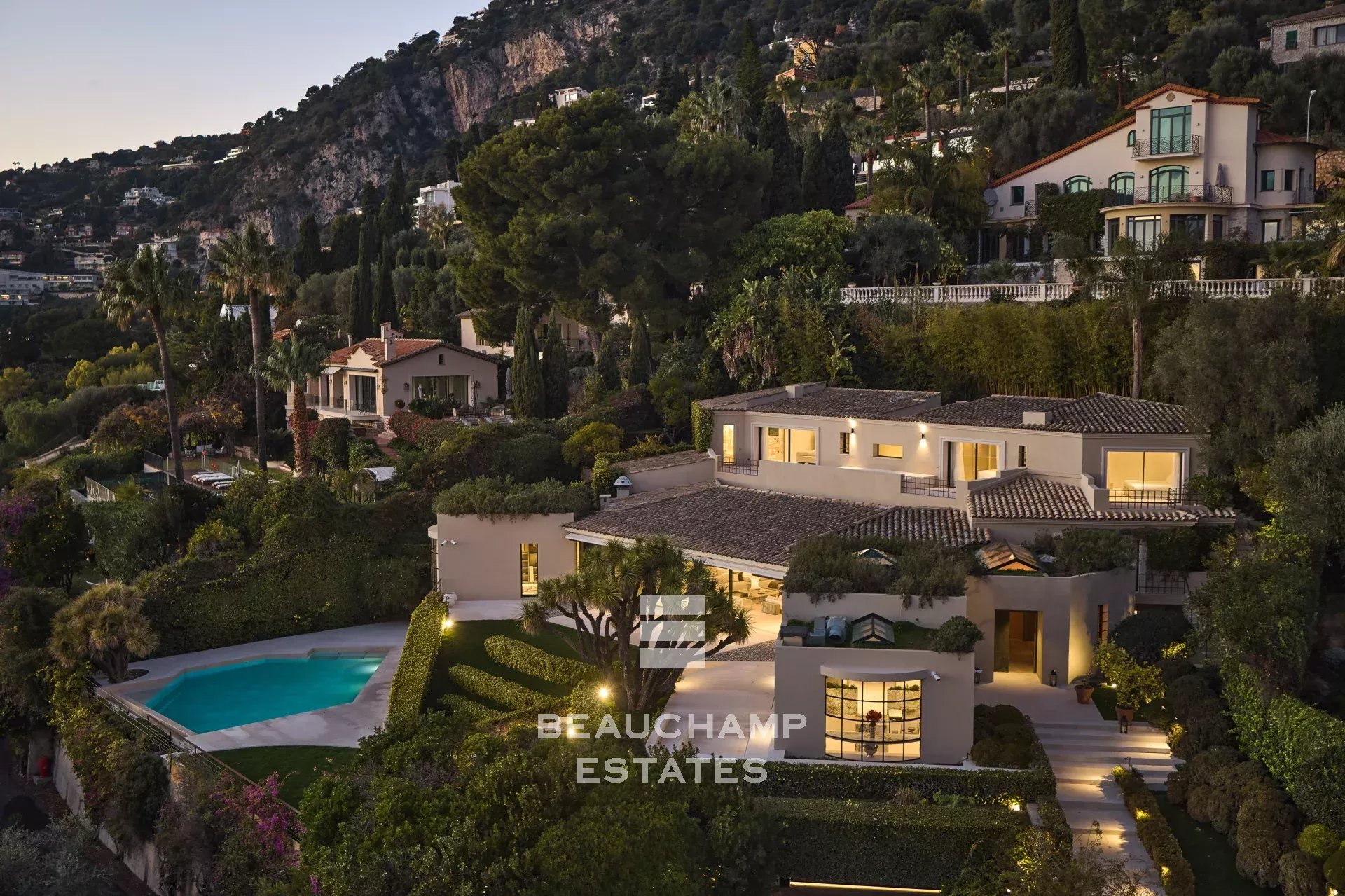 Villa contemporaine 6 chambres avec vue mer panoramique  – Saint-Jean-Cap-Ferrat