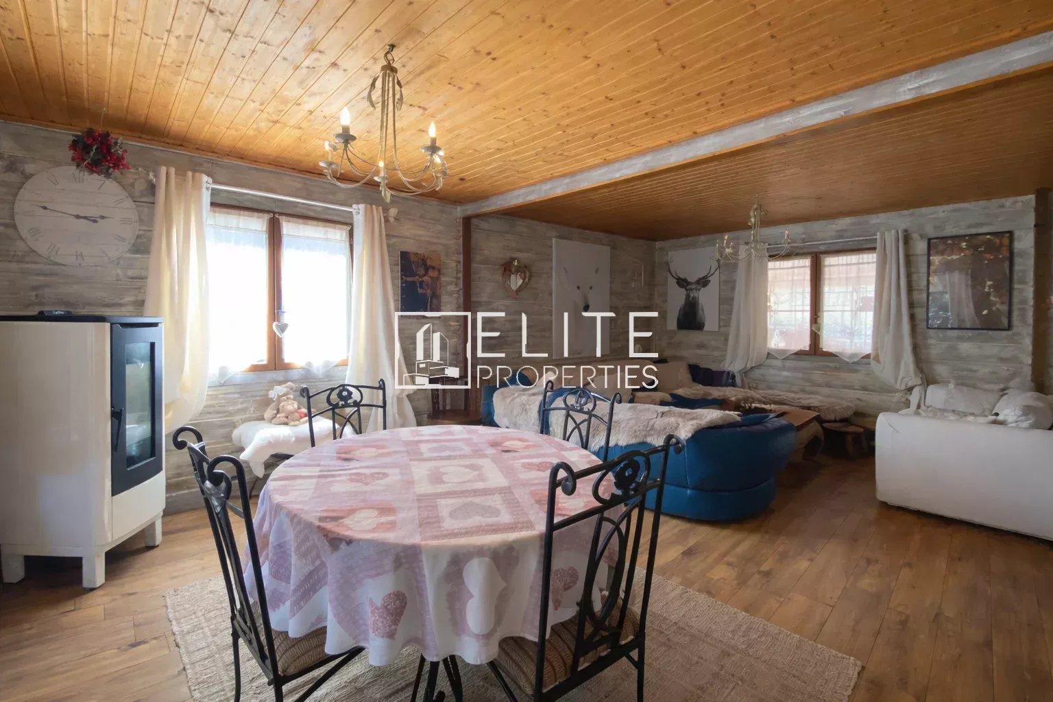 ANDON (06) – Maison en bois 211 m² avec dépendance – Calme absolu