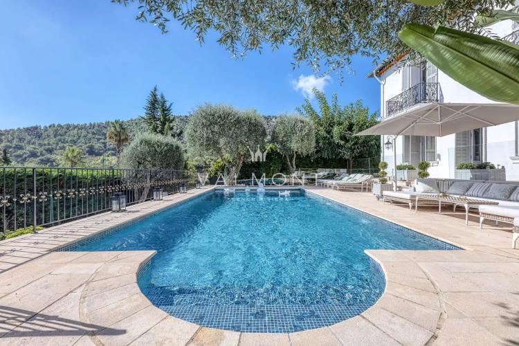 Magnifique villa perchée sur les hauteurs d’Èze