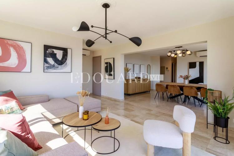 Penthouse clefs en main avec magnifique vue mer panoramique et spectaculaire toit terrasse