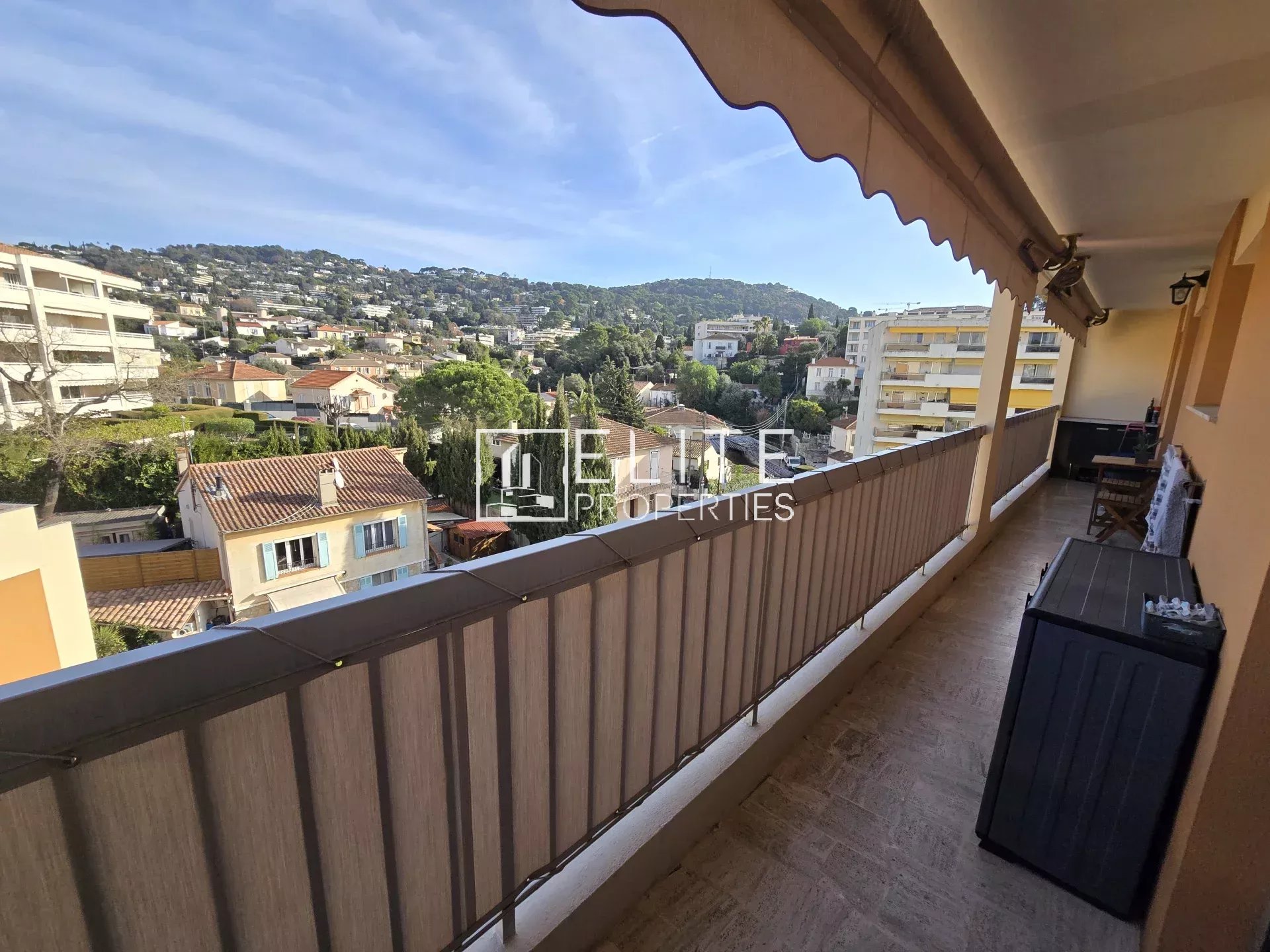APPARTEMENT 3 PIÈCES DE 78 m² AVEC PARKING ET CAVE – LE CANNET