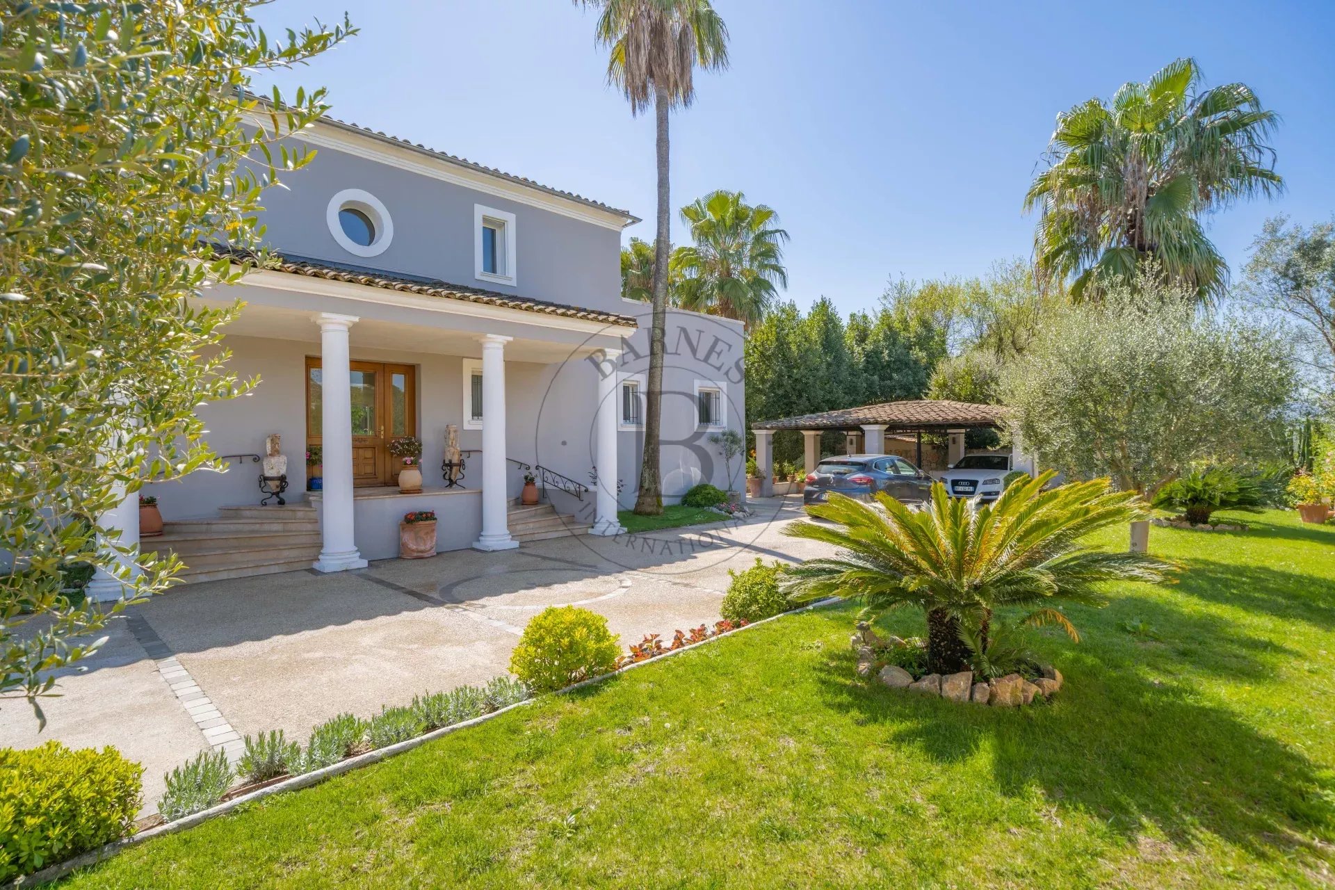 MOUGINS – DOMAINE PRIVÉ – PROCHE MOUGINS SCHOOL