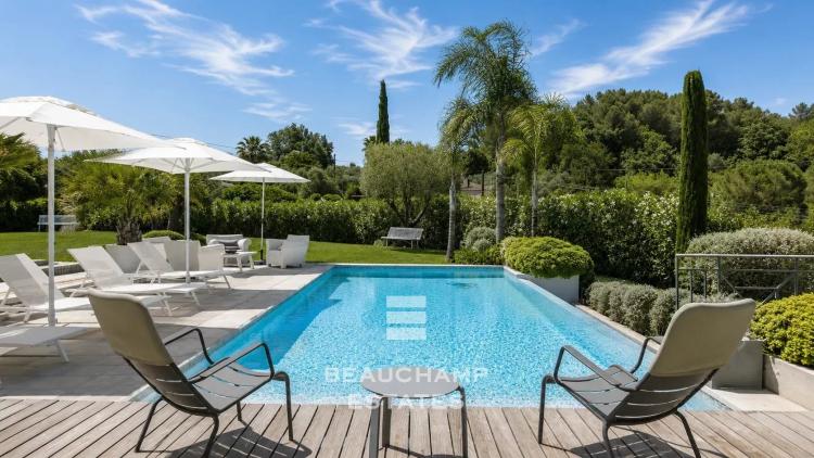 Villa provençale 4 chambres avec piscine - Valbonne