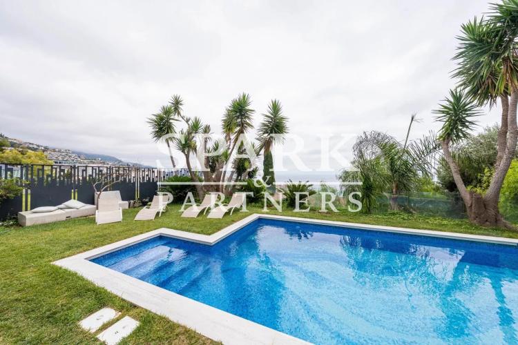 Cap d'Ail - Appartement 3 pièces avec une vue imprenable sur la mer et piscine