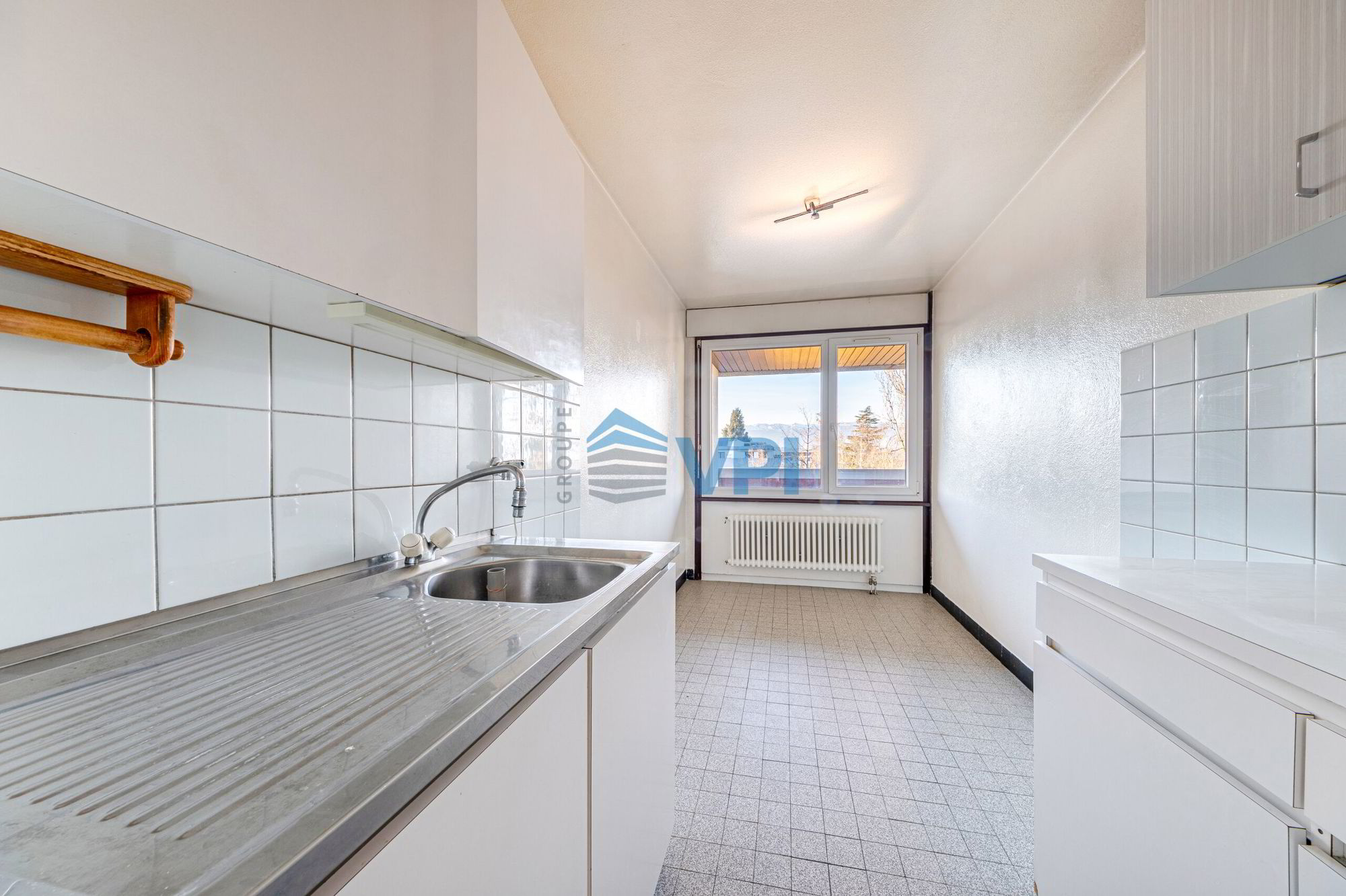 BEL APPARTEMENT DE 4 PIÈCES AVEC LOGGIAS ET VUE SUR LE SALÈVE