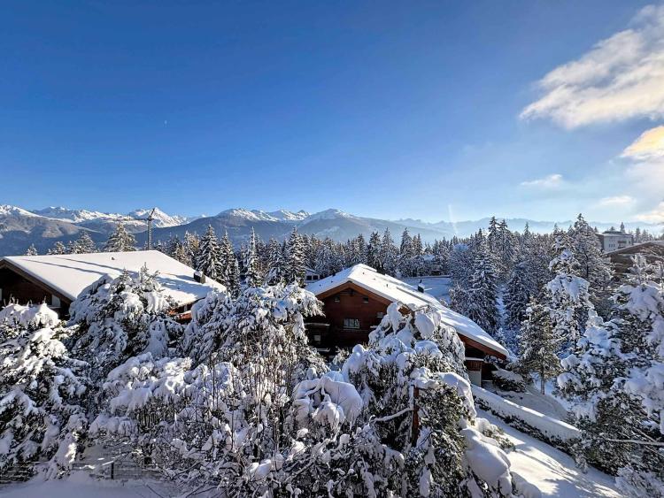 RARE ET EXCLUSIF - SPLENDIDE DUPLEX ATTIQUE AU CENTRE AVEC MAGNIFIQUE VUE