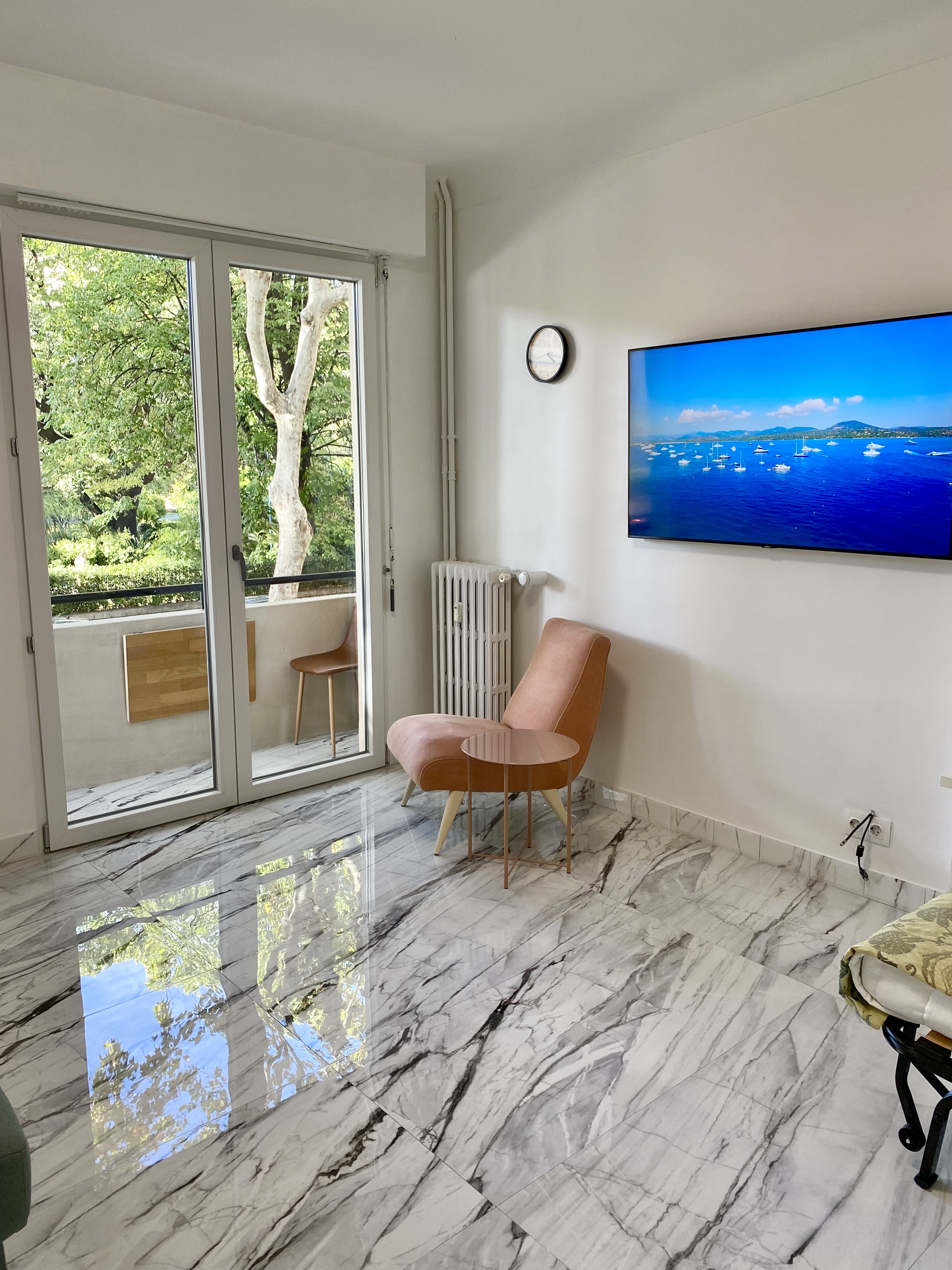 Studio au bord de la mer à Menton — Résidence Palais de la Madone