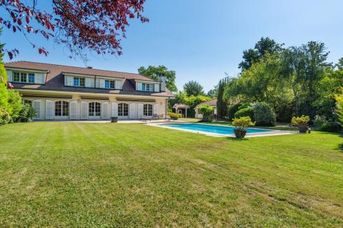 House for sale, Vessy, environnement résidentiel de villas (Veyrier, Switzerland)