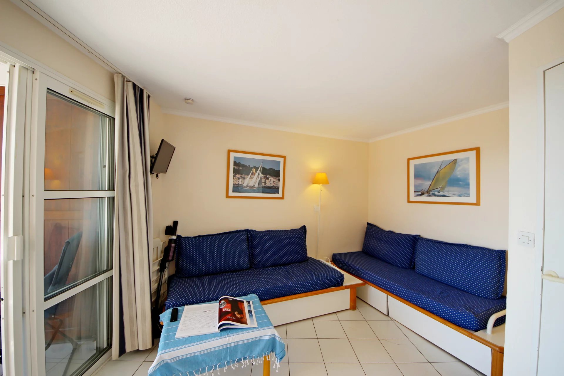 Agay Cap Esterel bel appartement 2 pièces vue mer, parking