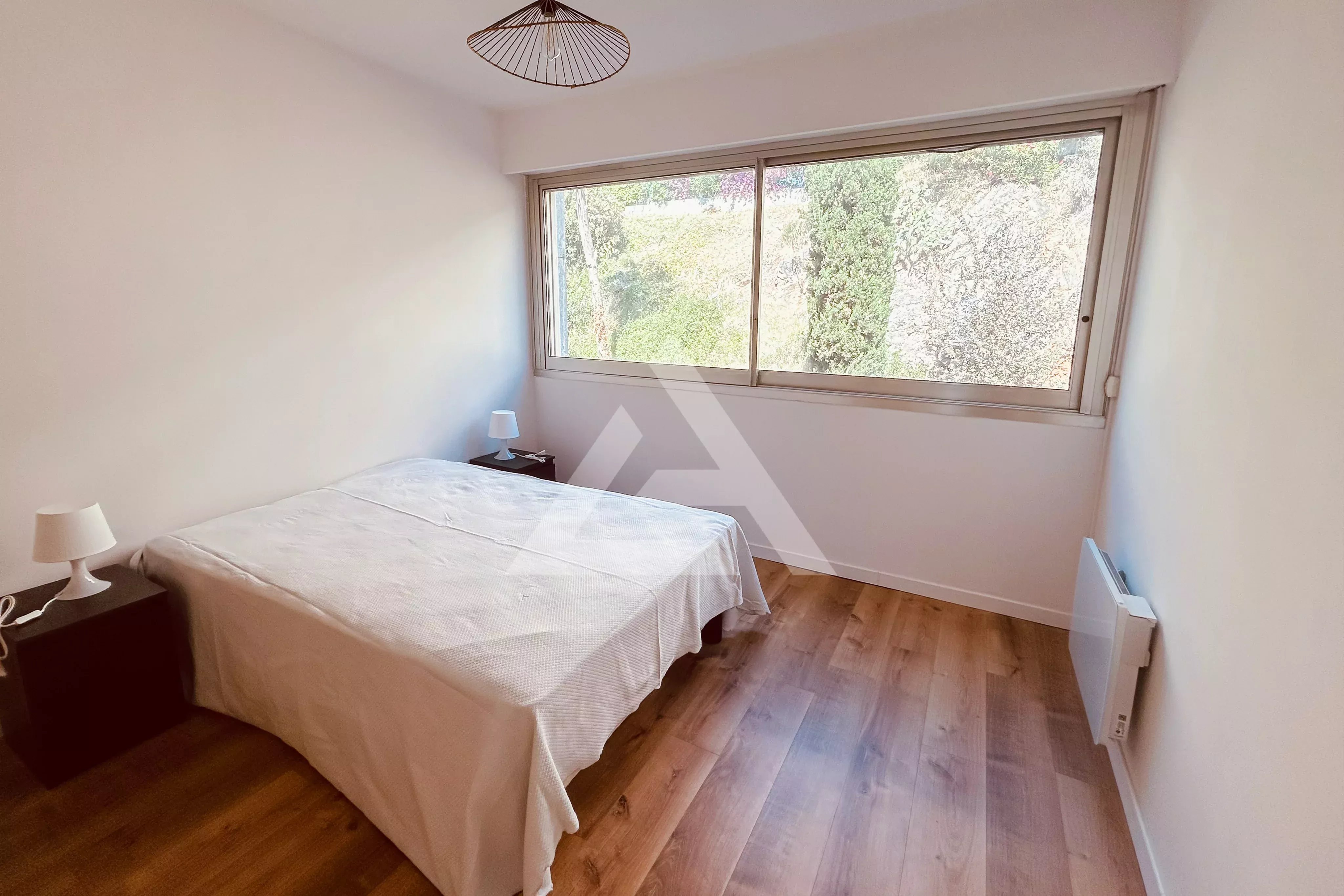 ROQUEBRUNE CAP MARTIN - 3P MEUBLE - PARKING ET CAVE