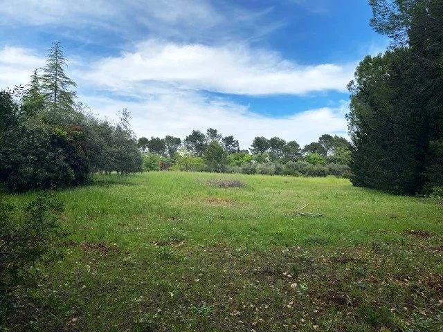 LORGUES BASTIDE DE CHARME DE 1789 DE 287 M2 SUR 2,5HA DE TERRAIN