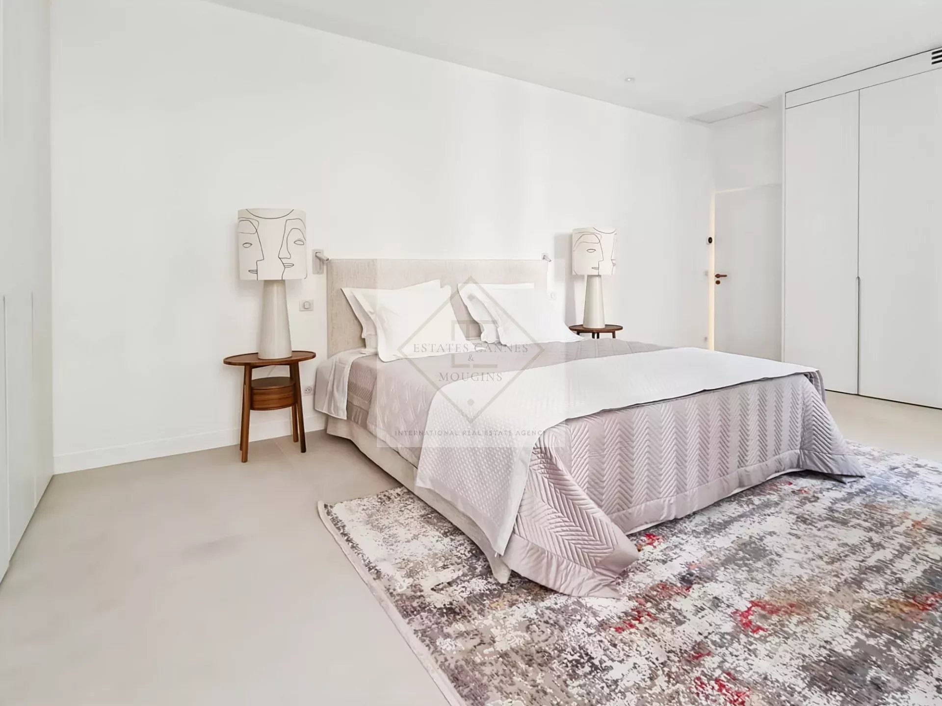 Superbe maison de ville au cœur de Cannes. Rue d'Antibes