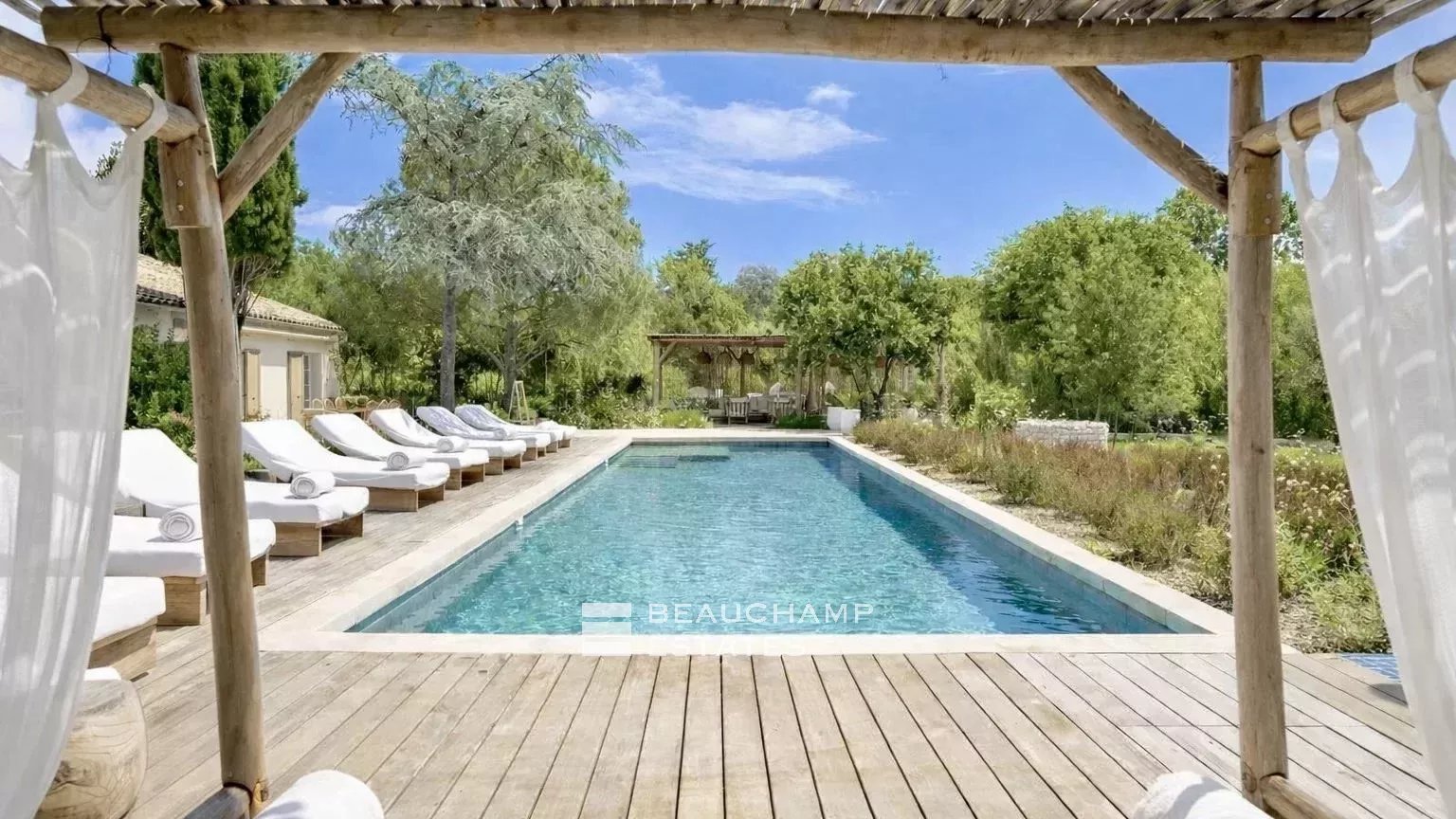 Villa bohème chic à deux pas de la plage des Canoubiers et du centre de Saint-Tropez