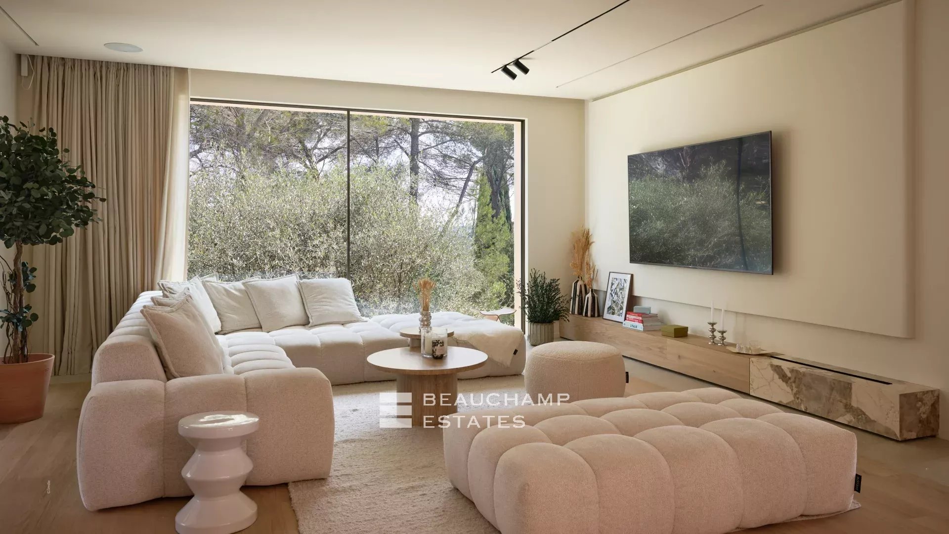 Villa contemporaine de 5 chambres proche de Mougins