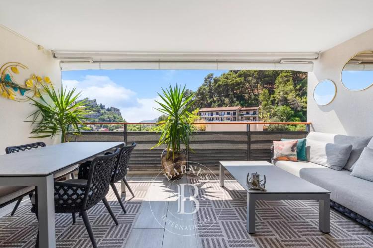 ÈZE – APPARTEMENT 4 PIÈCES – VUE MER – TERRASSES – SAUNA – DOUBLE GARAGE