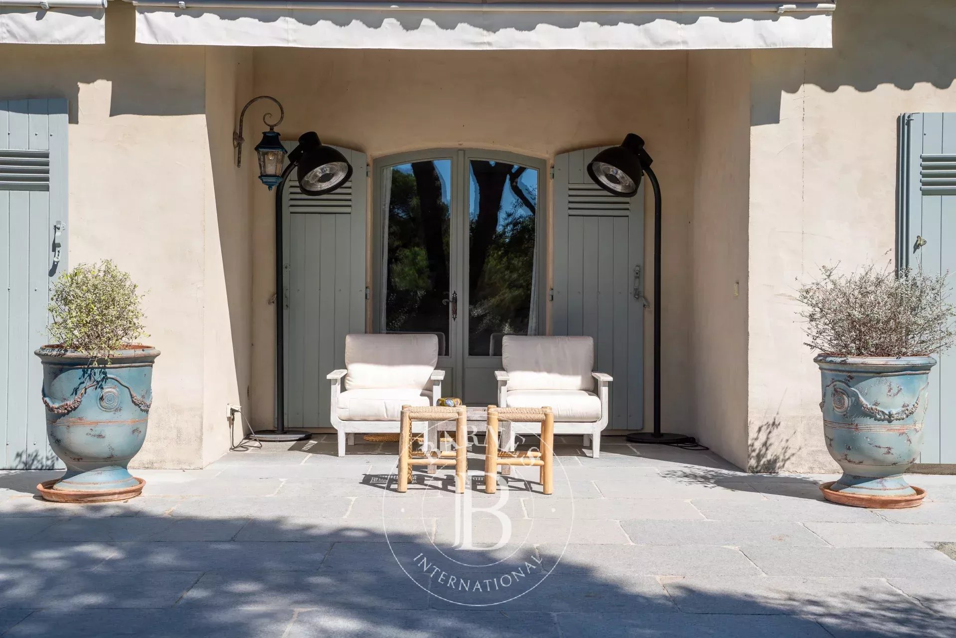 GOLFE DE SAINT TROPEZ - GRIMAUD - MAISON DE CHARME